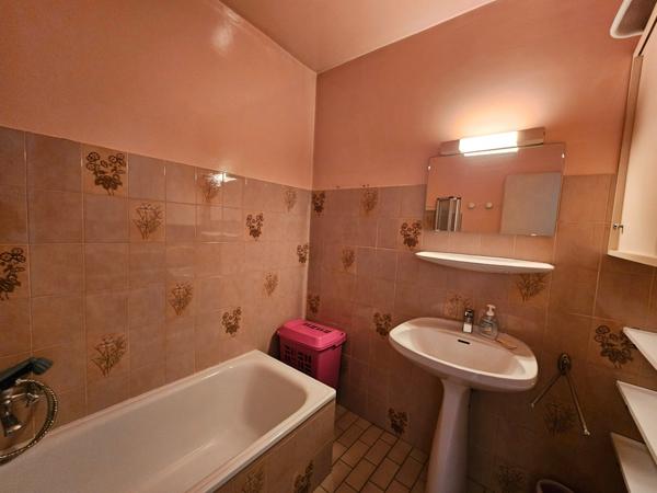 Appartement 2 pièces à vendre à La Tour (74250) – 46 m² avec balcon et piscine