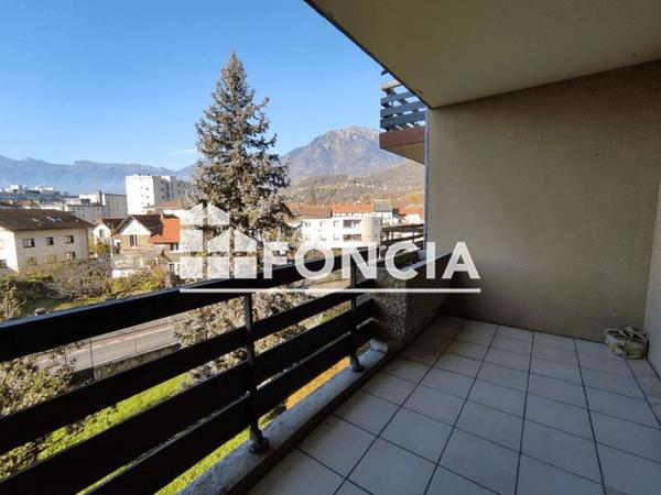Location Appartement 3 pièces 63.25 m² - 15 BIS RUE DE L ABERUT Albertville 73200