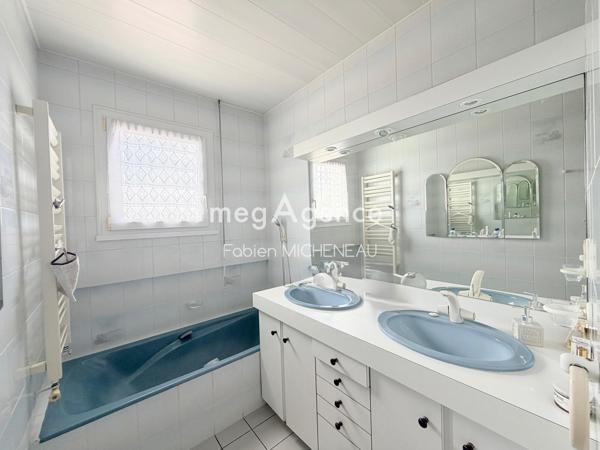 Maison à LA SEGUINIERE, 49280 - 6 pièces 135m²