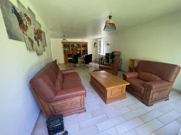 Vente                                                      Maison
                        
                     7 pièces                      105 m2                     à Schirmeck