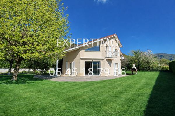 Saint-Aupre (38960) Maison 4 chambres + bureau avec grand terrain clos – environnement calme