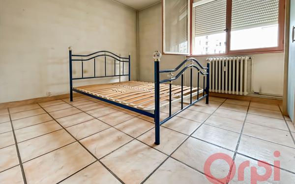 Appartement à vendre    2 pièces •  Béziers