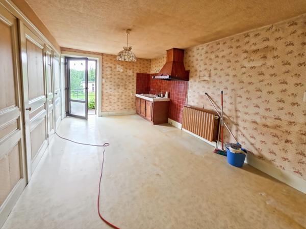 Maison à vendre 71 m² habitables, jusqu’à 180 m² exploitables COURBOUZON (39)
