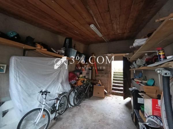 Maison
                                                                                                                                                                                                                                                                                                                        7 pièce(s)                                                                                                                                                                                                          3 chambre(s)                                                                                                                                                                                                          96  m²