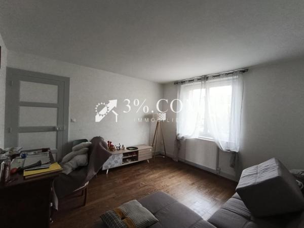 Maison
                                                                                                                                                                                                                                                                                                                        7 pièce(s)                                                                                                                                                                                                          3 chambre(s)                                                                                                                                                                                                          96  m²