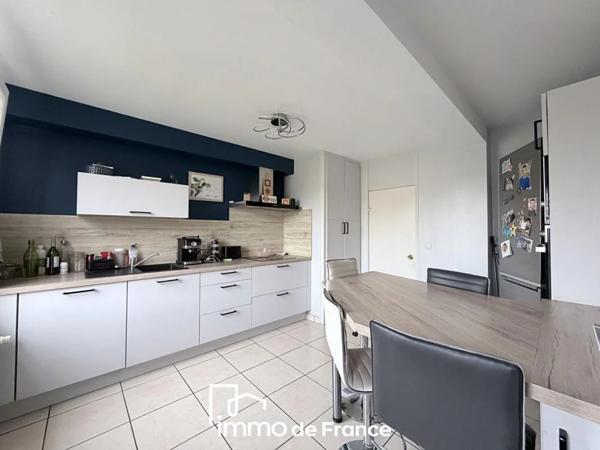 Maison à vendre à Agen-d'Aveyron (12630)
