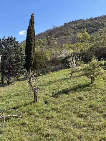 Terrain à vendre à Coux (07000)