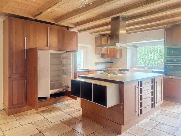 Dpt Haute Savoie (74), à vendre PEILLONNEX maison P3 - Terrain de 1 400,00 m², proche Genève, 2 chambres, ferme renovée, ferme à renovée,