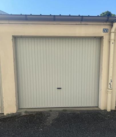Parking / Box à louer à Bassens (73000)