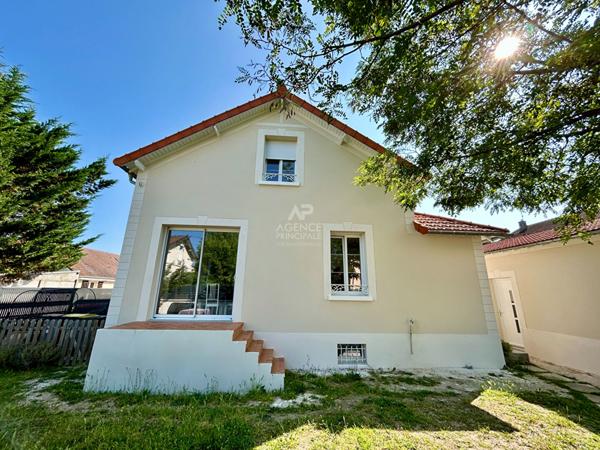Maison Carrieres Sous Poissy 5 pièce(s) 89 m2 €416 000 ** - Référence 8792