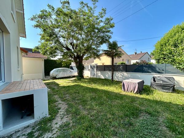 Maison Carrieres Sous Poissy 5 pièce(s) 89 m2 €416 000 ** - Référence 8792