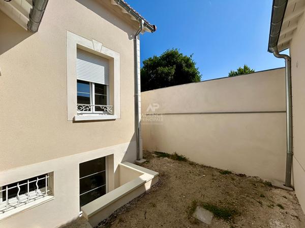Maison Carrieres Sous Poissy 5 pièce(s) 89 m2 €416 000 ** - Référence 8792