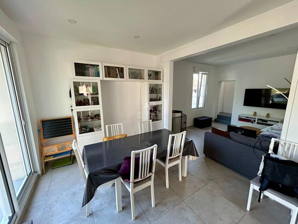 Maison Carrieres Sous Poissy 5 pièce(s) 89 m2 €416 000 ** - Référence 8792