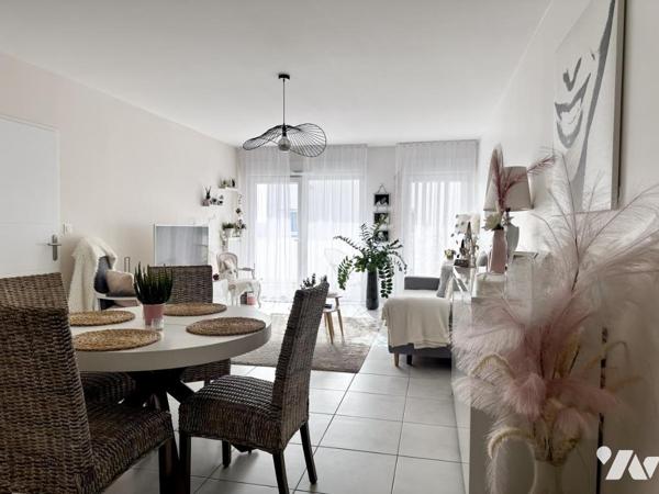 ST HERBLAIN BOURG - 2 CHAMBRES - TERRASSE - ASCENSEUR - PARKING