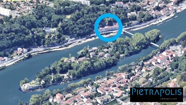 ILE BARBE - QUAI CLEMENCEAU - Local pro 425 m²