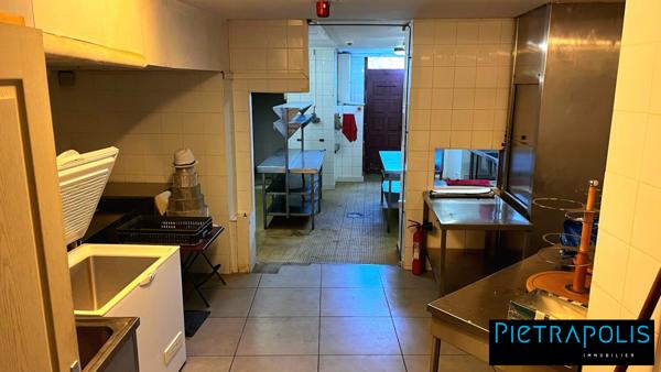ILE BARBE - QUAI CLEMENCEAU - Local pro 425 m²