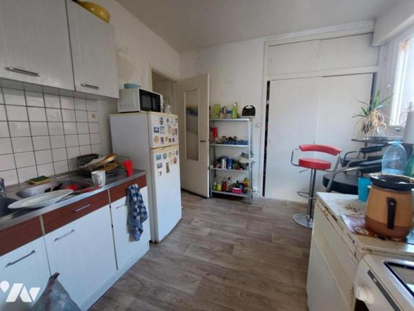 Maison louée, 2 chambres, un garage