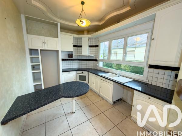 Maison à vendre 7 pièces 214 m² Le Mesnil-sur-Oger