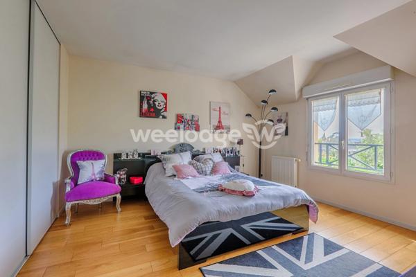 Maison à vendre 7 pièces de 165,12 m² à Andrésy