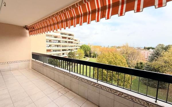 Appartement à louer    3 pièces • 72 m2 Villeneuve-Loubet