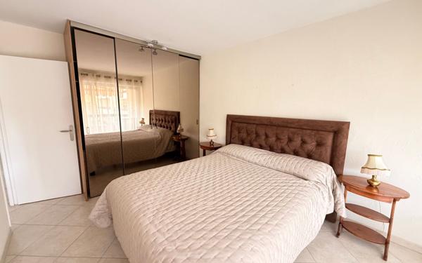 Appartement à louer    3 pièces • 72 m2 Villeneuve-Loubet