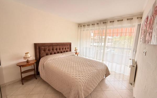 Appartement à louer    3 pièces • 72 m2 Villeneuve-Loubet