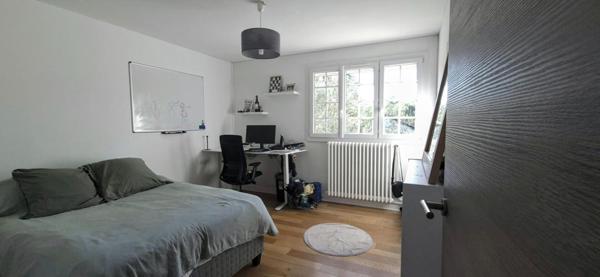 Yerres , Maison 205 m² , Piscine chauffée , Secteur recherché