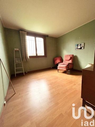 Appartement 5 pièces de 100 m² à Garges-lès-Gonesse (95140)