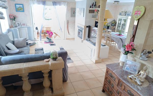 Maison à vendre    5 pièces •  Robiac-Rochessadoule