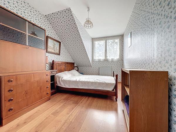 A vendre - Maison 4 chambres de 113 m² avec vie de plain-pied, jardin et garage "Angers Les Banchais"