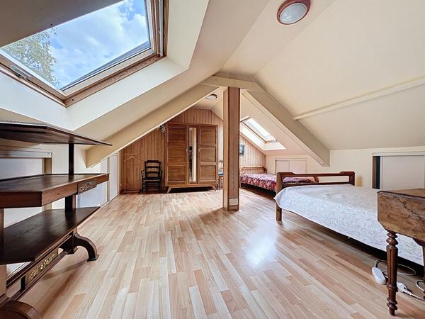 A vendre - Maison 4 chambres de 113 m² avec vie de plain-pied, jardin et garage "Angers Les Banchais"