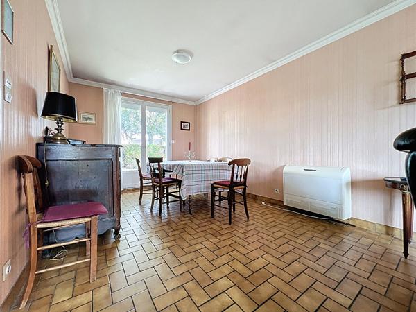 A vendre - Maison 4 chambres de 113 m² avec vie de plain-pied, jardin et garage "Angers Les Banchais"