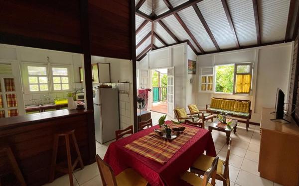 Maison à vendre    7 pièces •  Le Carbet