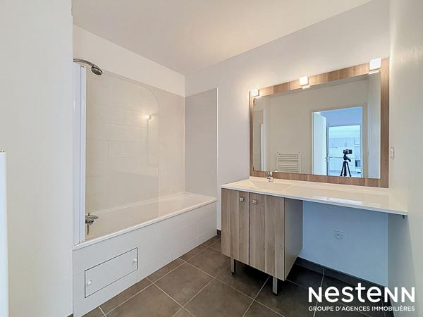 NESTENN - Superbe T3 avec terrasse et 2 parkings en sous-sol à Labège