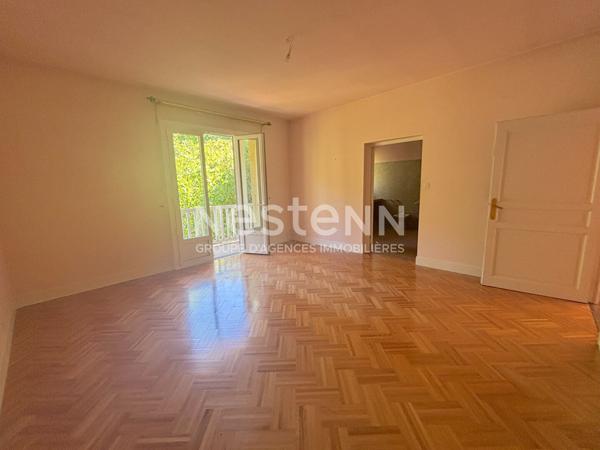 À VENDRE : DALOU MAGNIFIQUE MAISON DE VILLAGE AVEC GARAGE