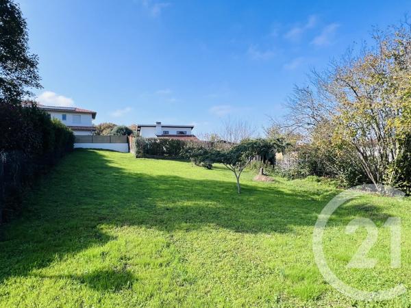 Terrain à vendre  420 m 2   ANGLET  - 64