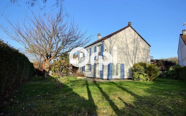 Maison à vendre    6 pièces • 142 m2 Élancourt