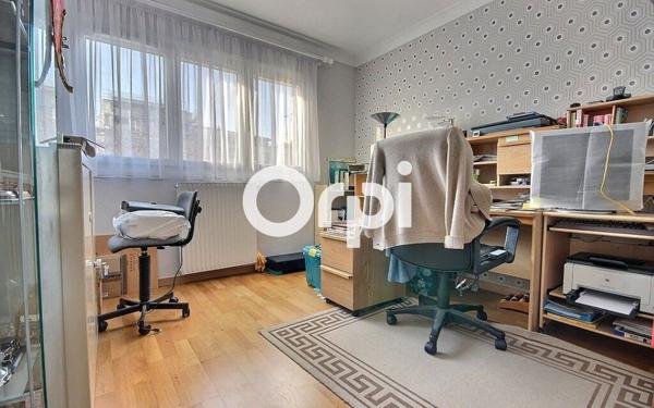 Maison à vendre    6 pièces • 142 m2 Élancourt