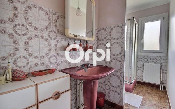 Maison à vendre    6 pièces • 142 m2 Élancourt