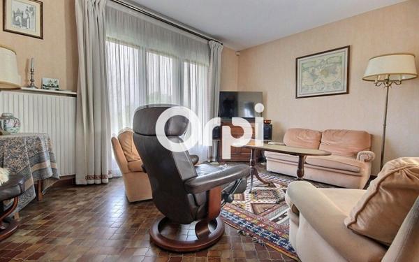 Maison à vendre    6 pièces • 142 m2 Élancourt