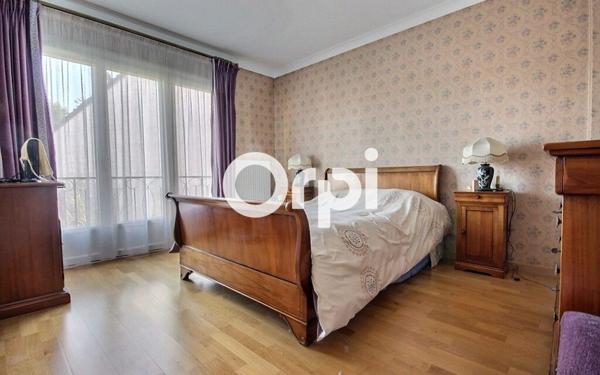 Maison à vendre    6 pièces • 142 m2 Élancourt