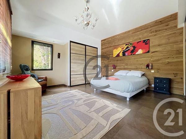 Maison à vendre  7 pièces - 175 m 2   GUERANDE  - 44