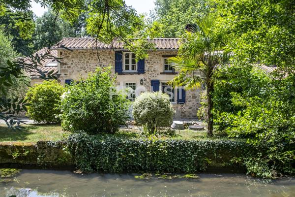 En exclusivité Magnifique propriété dans un cadre exceptionnel, à 10 minutes d'une gare TGV.