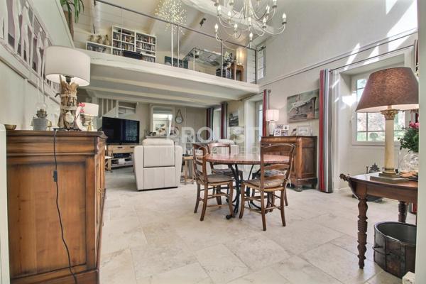 En exclusivité Magnifique propriété dans un cadre exceptionnel, à 10 minutes d'une gare TGV.