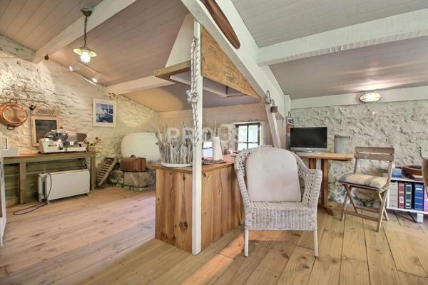 En exclusivité Magnifique propriété dans un cadre exceptionnel, à 10 minutes d'une gare TGV.