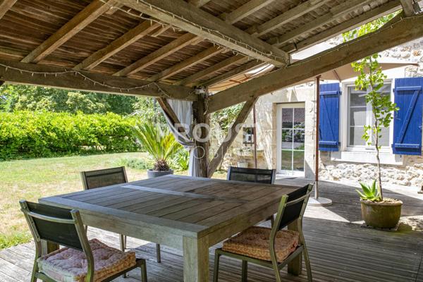 En exclusivité Magnifique propriété dans un cadre exceptionnel, à 10 minutes d'une gare TGV.