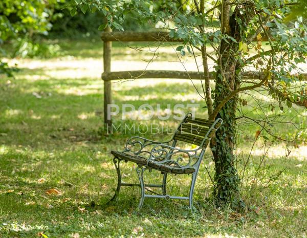 En exclusivité Magnifique propriété dans un cadre exceptionnel, à 10 minutes d'une gare TGV.