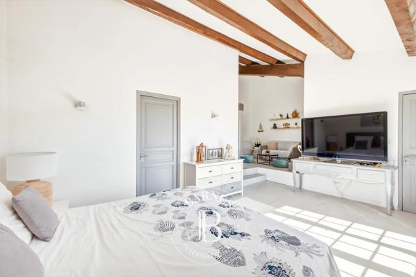 Marseille 11ème, Maison 4 Chambres -  230 m² à vendre