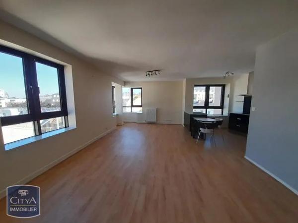 Appartement à louer 3 pièces 76.67m²