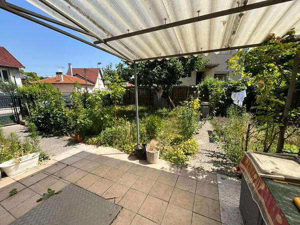 Maison Noisy Le Sec 4 pièce(s) 104 m2